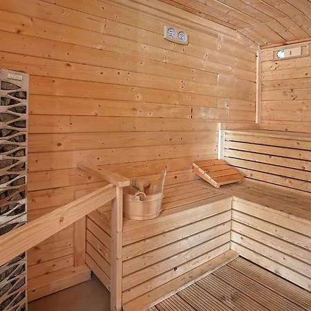 In With Sauna